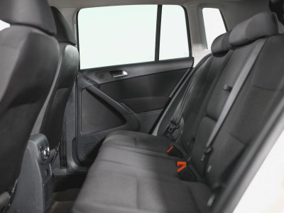 Volkswagen Tiguan 1.4 TSI BlueMotion MT (122 л. с.)