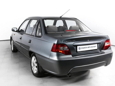 Daewoo Nexia 1.6 MT (109 л. с.)