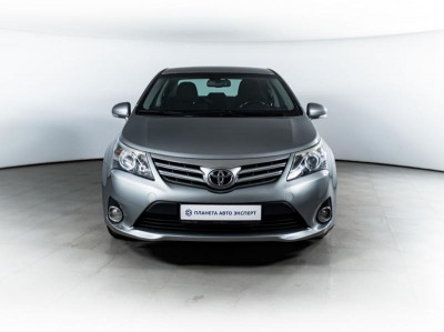 Toyota Avensis 1.8 CVT (147 л. с.)