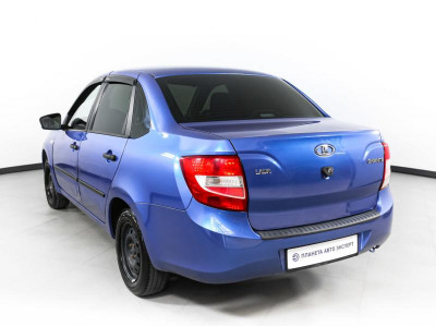 LADA Granta седан 1.6 MT 8кл (87 л. с.)
