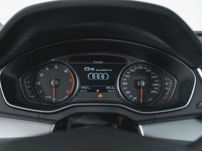 Audi Q5 2.0 TFSI S tronic quattro (249 л.с.)