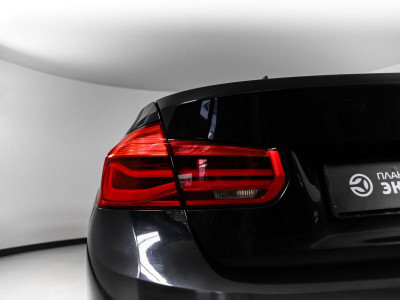 BMW 3 серия 320i AT (184 л. с.)