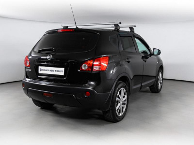 Nissan Qashqai 2.0 CVT 4WD (140 л. с.)