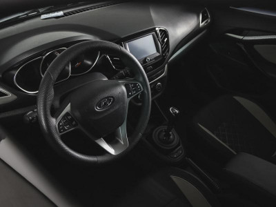 LADA Vesta SW Cross 1.8 AMT (122 л.с.)