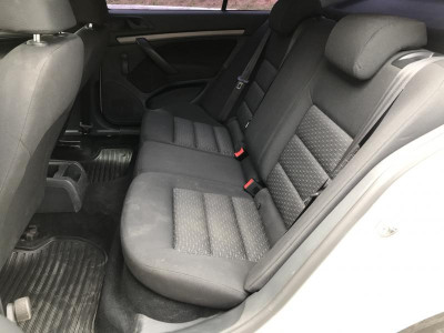 ŠKODA Octavia 1.6 MPI MT (102 л. с.)