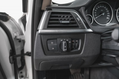 BMW 3 серия 320i AT (184 л. с.)