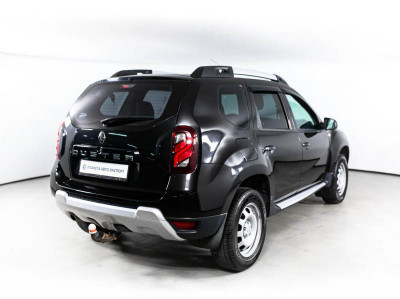 Renault Duster 2.0 MT 4x4 (143 л. с.)