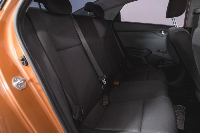 Hyundai Solaris 1.4 MT (100 л.с.)
