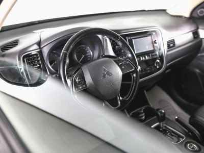 Mitsubishi Outlander 2.0 CVT 4WD (146 л. с.)