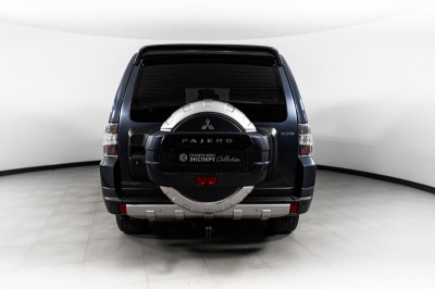 Mitsubishi Pajero 3.8 AT (250 л. с.)
