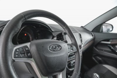 LADA Vesta Cross 1.6 MT (106 л.с.)