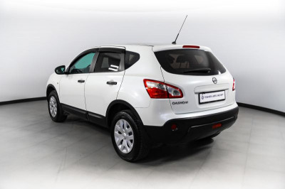 Nissan Qashqai 1.6 MT (114 л. с.)