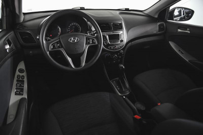 Hyundai Solaris 1.6 AT (123 л. с.)