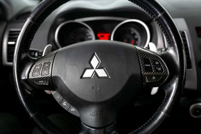 Mitsubishi Outlander 2.4 CVT 4WD (170 л. с.)