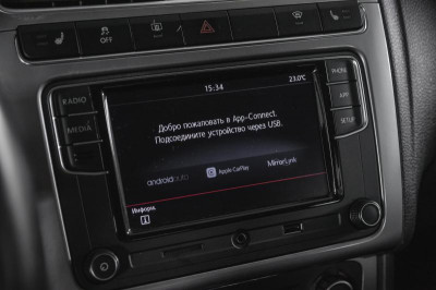 Volkswagen Polo 1.4 TSI AT (125 л. с.)