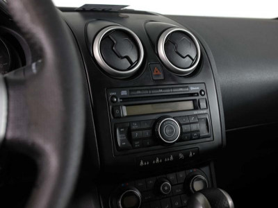 Nissan Qashqai 2.0 CVT 4WD (140 л. с.)