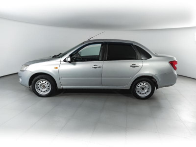 LADA Granta седан 1.6 MT 16кл (98 л. с.)