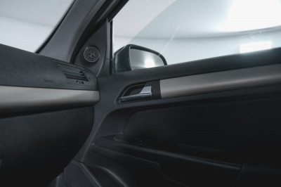 Opel Astra 1.8 AT (140 л. с.)