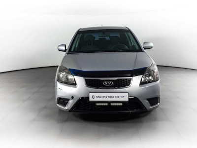 Kia Rio 1.4 MT (97 л. с.)