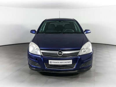 Opel Astra 1.8 AT (140 л. с.)