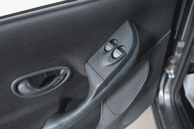 Fiat Albea 1.4 MT (77 л. с.)