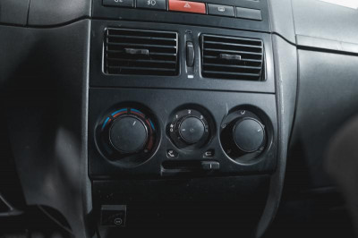 Fiat Albea 1.4 MT (77 л. с.)
