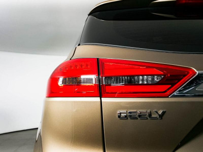Geely Atlas 2.4 6AT 2WD (149 л.с.)