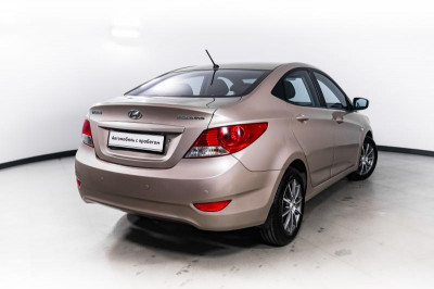 Hyundai Solaris 1.6 MT (123 л. с.)