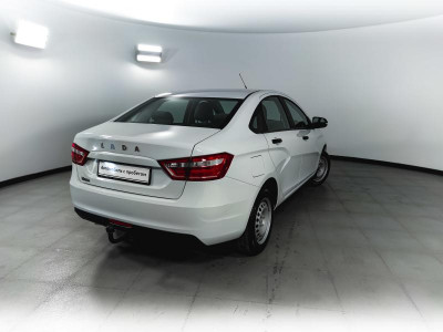 LADA Vesta 1.6 MT (106 л. с.)