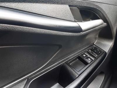 LADA Vesta SW 1.6 MT (106 л.с.)