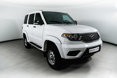 УАЗ Patriot 2.7 MT (134,6 л. с.)