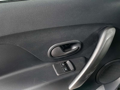 Renault Новый Sandero 1.6 AT (102 л.с.)