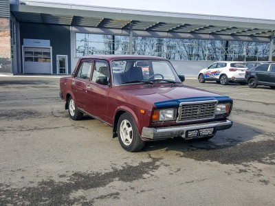 LADA 2107 1.6 MT (75 л. с.)