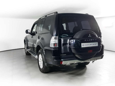 Mitsubishi Pajero 3.0 AT AWD (178 л. с.)