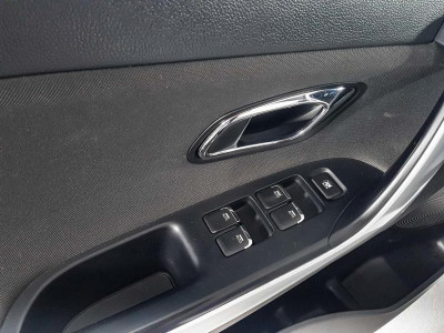 Kia ceed SW 1.6 AT (130 л. с.)