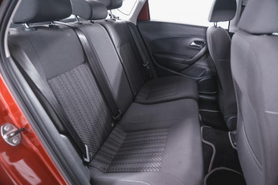 Volkswagen Polo 1.6 MPI AT (110 л. с.)