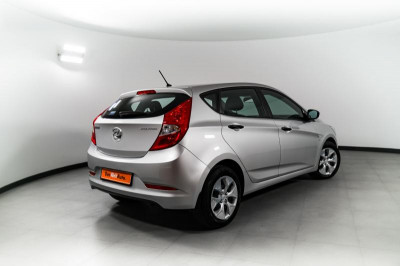 Hyundai Solaris Хетчбек 1.6 AT (123 л. с.)