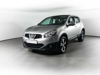 Nissan Qashqai 2.0 CVT 4WD (141 л. с.)