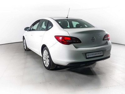 Opel Astra GTC 1.6 AT (115 л. с.)