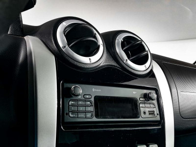 LADA Largus универсал 1.6 MT 16 кл (5 мест) (106 л. с.)