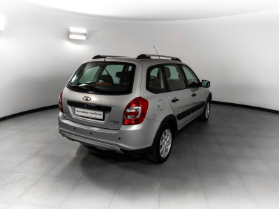 LADA Kalina Cross 1.6 MT (87 л. с.)