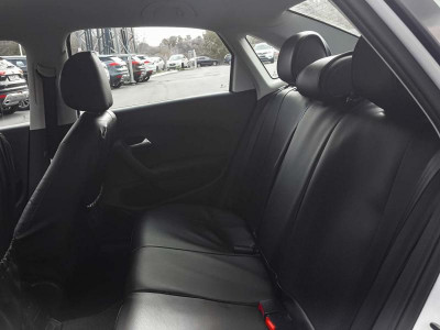 Volkswagen Polo 1.6 MPI MT (110 л. с.) Highline
