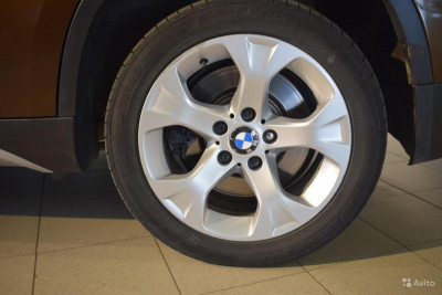 BMW X1 28i 3.0 AT (258 л.с.) 4WD