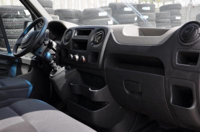Renault Master 2.3 dCi MT RWD L4H3 4500 (125 л. с.'12)